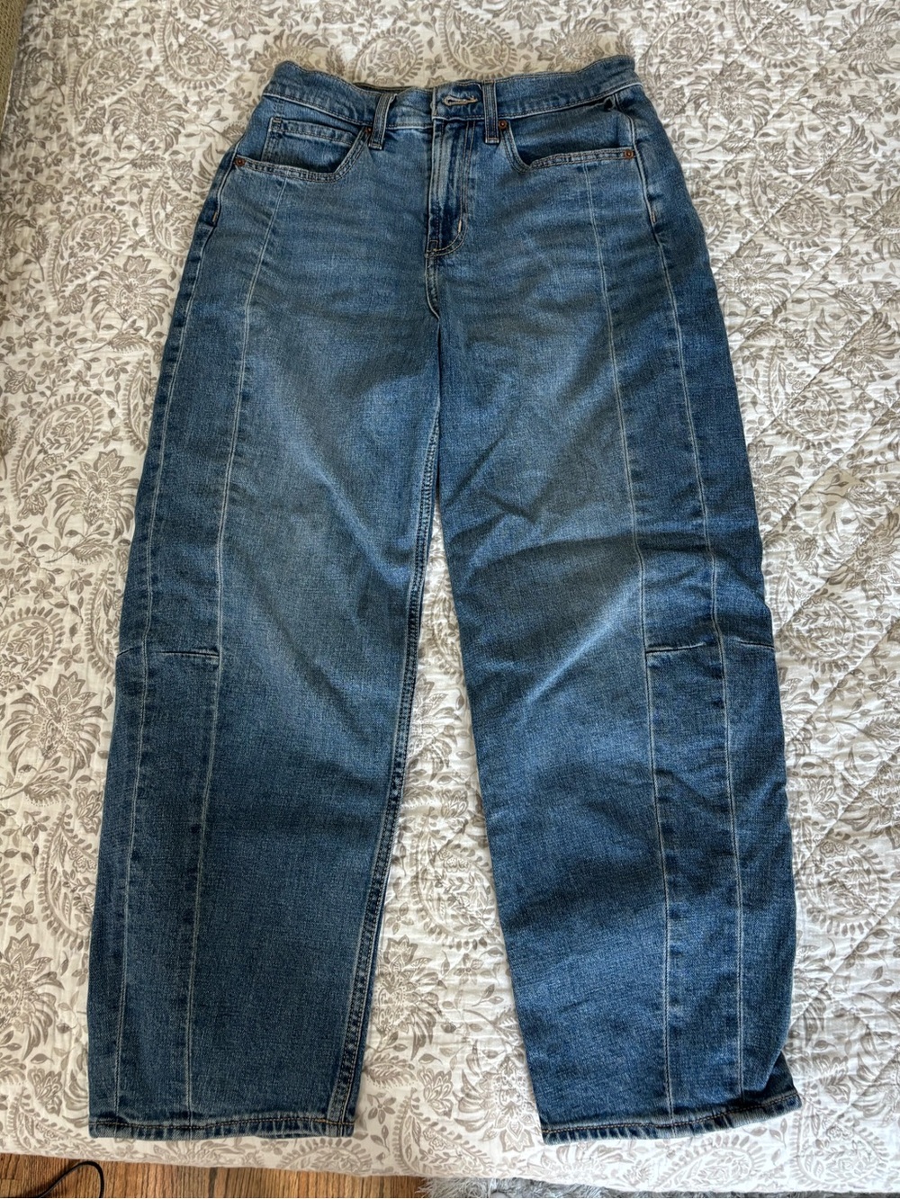 Old Navy Women's Dark Blue Barrel Jeans